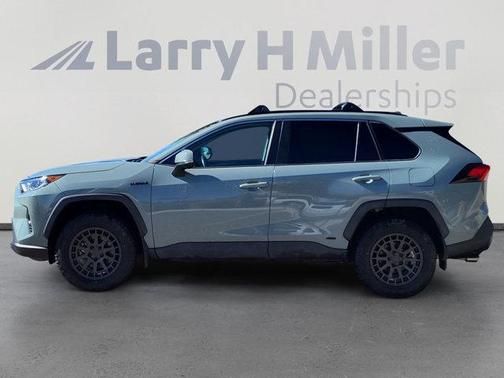 2020 Toyota RAV4 Hybrid XLE