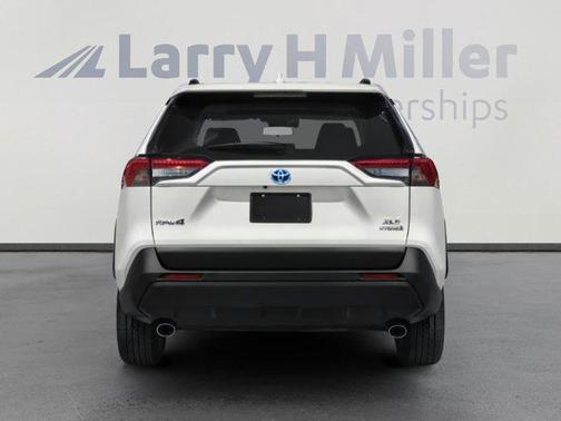 2020 Toyota RAV4 Hybrid XLE