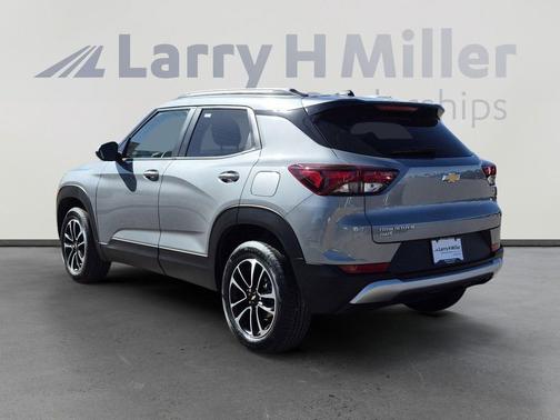 Sterling Gray Metallic 2025 Chevrolet Trailblazer LT