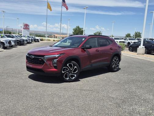 Crimson Metallic 2025 Chevrolet Trax FWD 2RS