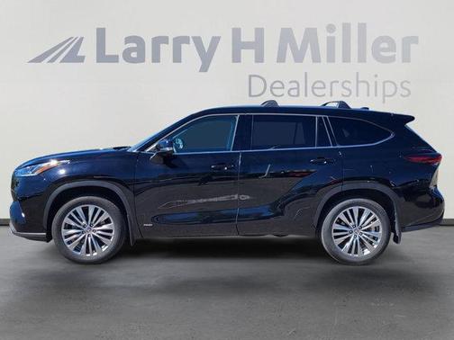 2024 Toyota Highlander Hybrid Platinum