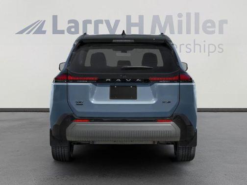Ice Cap 2026 Toyota RAV4 XLE Premium