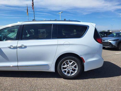 2020 Chrysler Pacifica Touring L