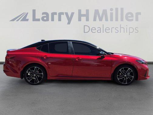 Supersonic Red/Midnight Black Metallic 2025 Toyota Camry XSE