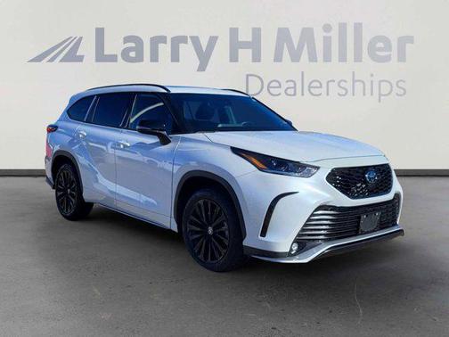 2025 Toyota Highlander XSE