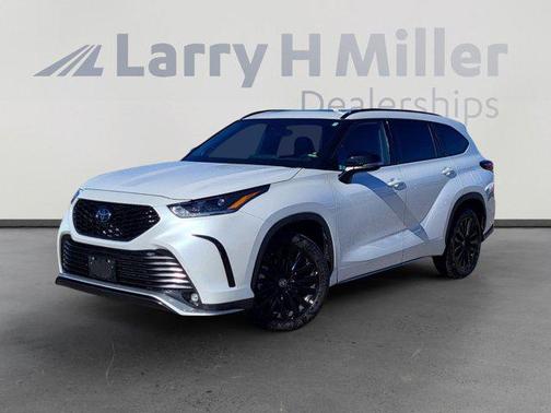 2025 Toyota Highlander XSE