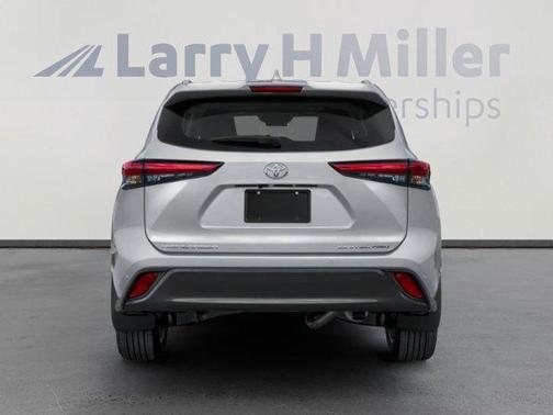 2025 Toyota Highlander XSE