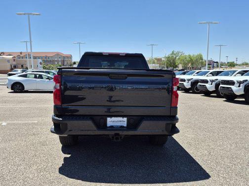 Dark Ash Metallic 2022 Chevrolet Silverado 1500 Custom