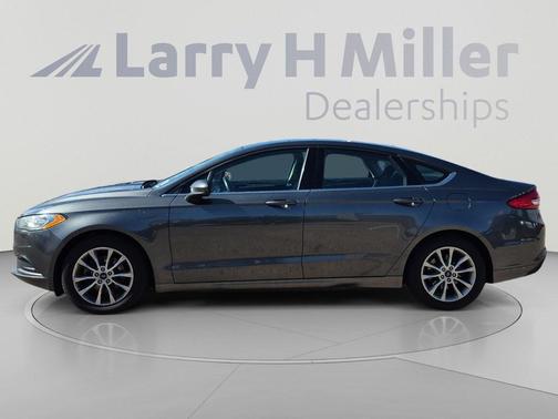 White Platinum Metallic Tri-Coat 2017 Ford Fusion SE