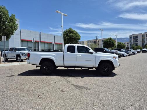 Super White 2021 Toyota Tacoma SR5