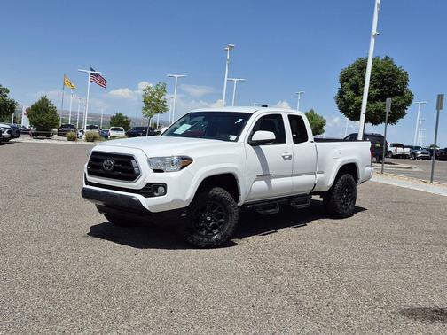 Super White 2021 Toyota Tacoma SR5