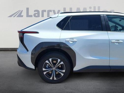 2024 Toyota bZ4X XLE