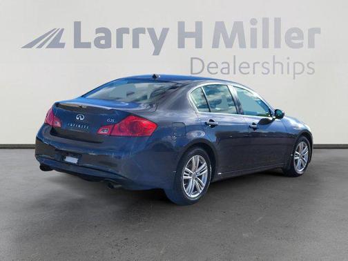 2011 INFINITI G25 Journey