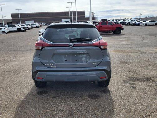 2024 Nissan Kicks SV