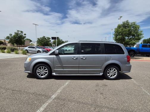 Billet Silver Metallic Clearcoat 2014 Dodge Grand Caravan SXT