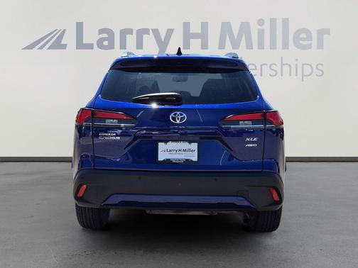 Blue Crush Metallic 2025 Toyota Corolla Cross XLE