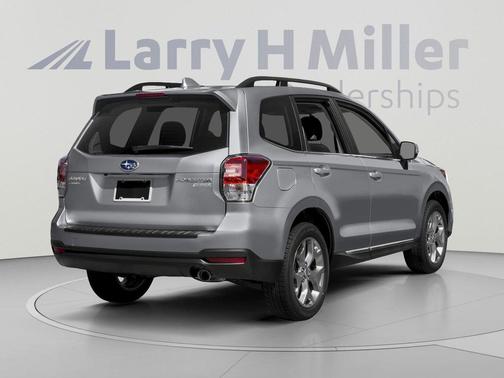 Ice Silver Metallic 2017 Subaru Forester 2.5i Touring