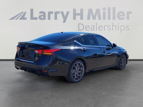 2023 Nissan Altima SR VC-Turbo FWD