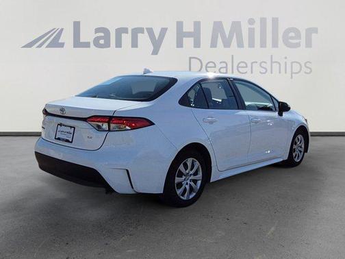 Ice Cap 2024 Toyota Corolla LE