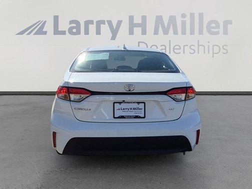 Ice Cap 2024 Toyota Corolla LE