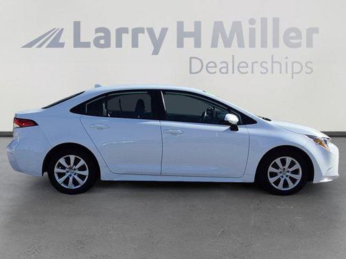 Ice Cap 2024 Toyota Corolla LE