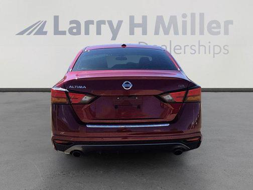 Scarlet Ember Tintcoat 2022 Nissan Altima SR FWD