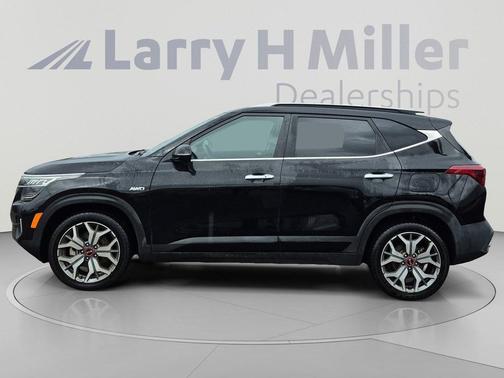 Cherry Black 2021 Kia Seltos SX