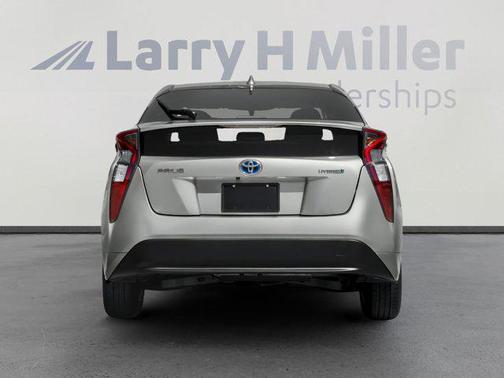 2018 Toyota Prius Four Touring