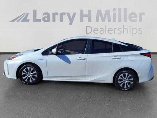 2021 Toyota Prius LE