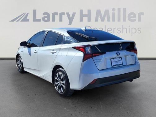 2021 Toyota Prius LE