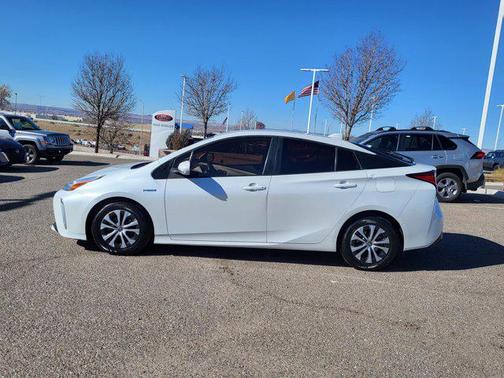 2021 Toyota Prius LE