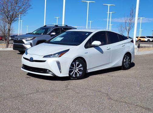 2021 Toyota Prius LE