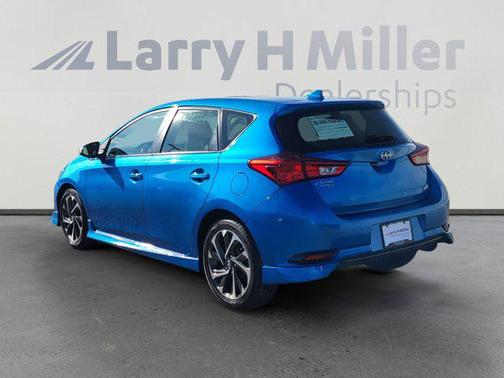 2016 Scion iM Base