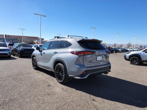 2025 Toyota Highlander XSE