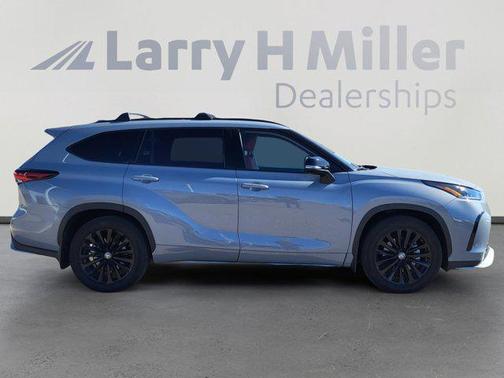 2025 Toyota Highlander XSE