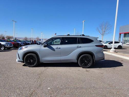 2025 Toyota Highlander XSE