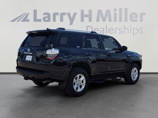 Midnight Black Metallic 2022 Toyota 4Runner SR5