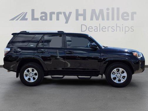 Midnight Black Metallic 2022 Toyota 4Runner SR5