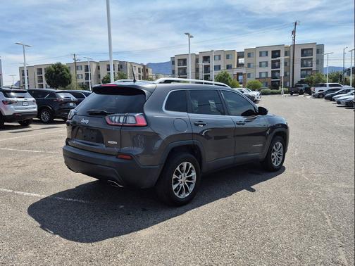 Granite Crystal Metallic Clearcoat 2019 Jeep Cherokee Latitude Plus