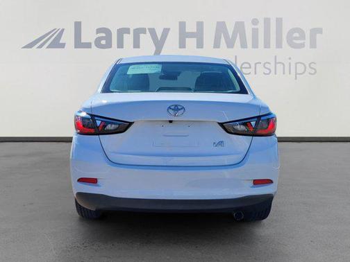 2017 Toyota Yaris iA Base