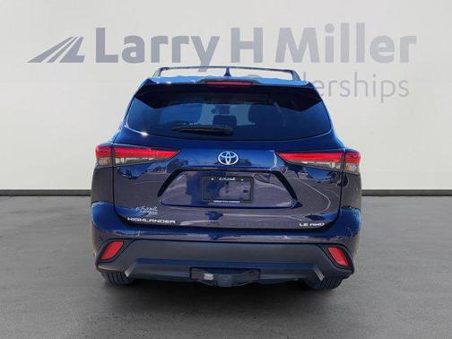 2021 Toyota Highlander LE