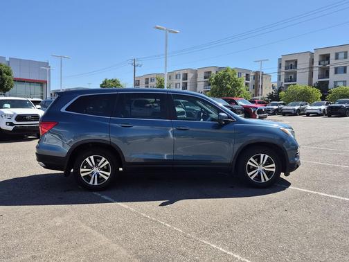 Steel Sapphire Metallic 2017 Honda Pilot EX