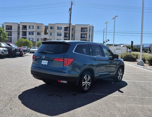 Steel Sapphire Metallic 2017 Honda Pilot EX