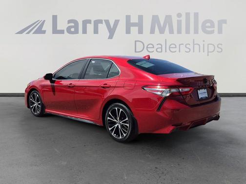 Supersonic Red 2019 Toyota Camry SE