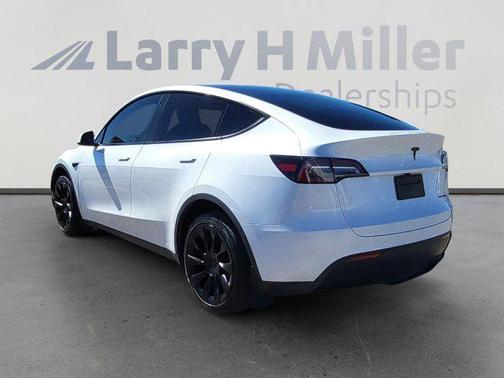 2024 Tesla Model Y Long Range Dual Motor All-Wheel Drive