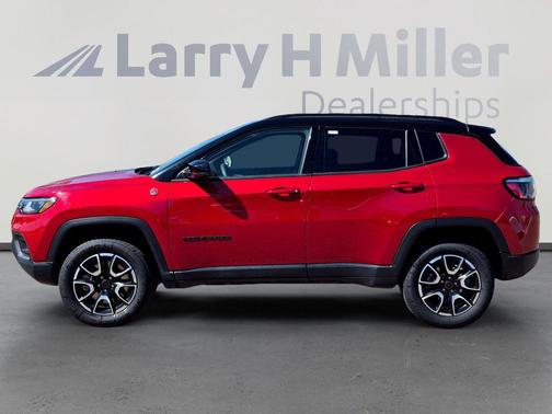 Red Hot Pearlcoat 2025 Jeep Compass Trailhawk