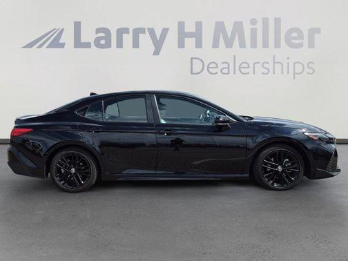 Midnight Black Metallic 2025 Toyota Camry SE