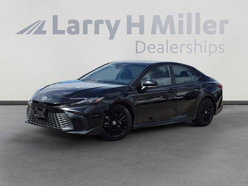 Midnight Black Metallic 2025 Toyota Camry SE