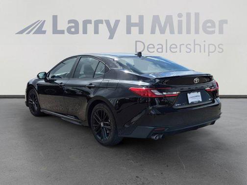 Midnight Black Metallic 2025 Toyota Camry SE