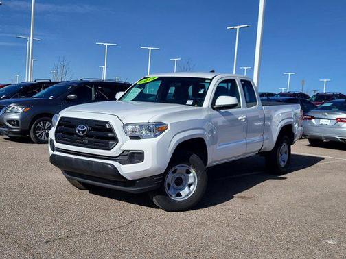 2017 Toyota Tacoma SR